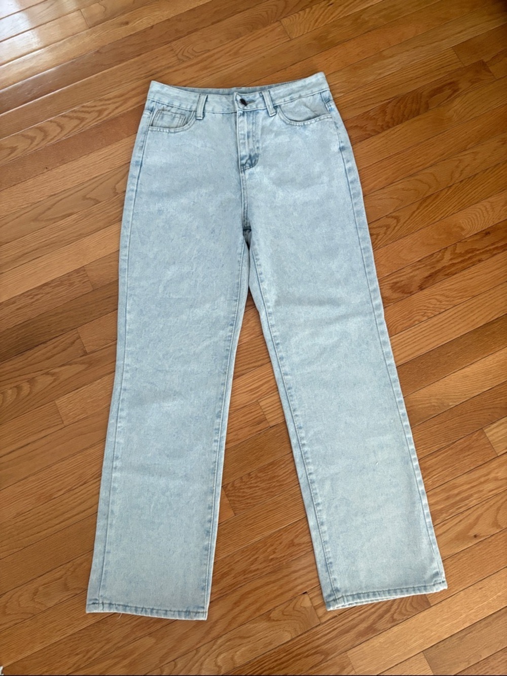 Classic High-Rise Light Wash Women’s Jeans